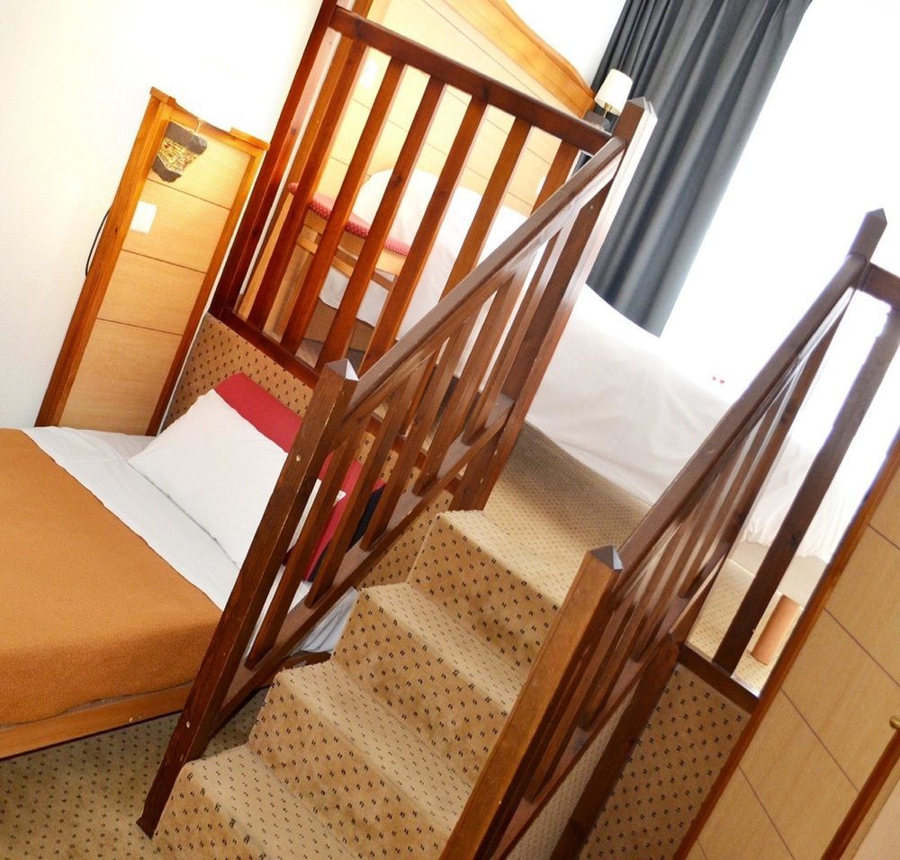 The Originals City Hotel Artyster Clermont Ferrand Клермон-Ферран Экстерьер фото